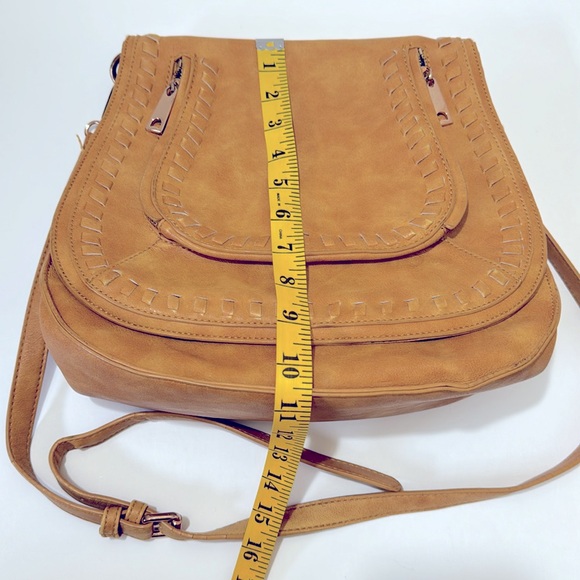 $ PRICE DROP URBAN Expressions Large Tan Use Crossbody Bag - Picture 3 of 15